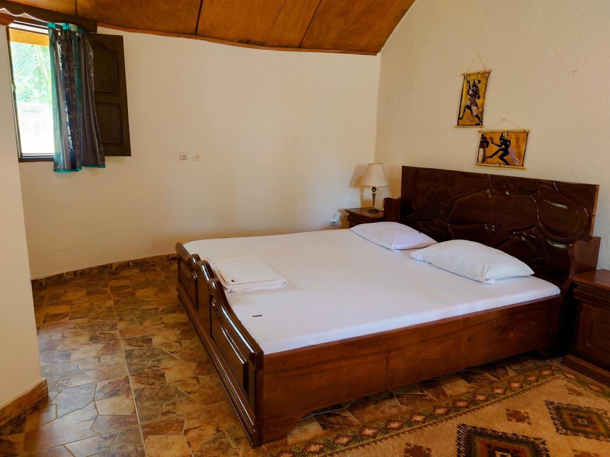 Rundbungalow Auf Lionsrest Grand-Bassam Esterno foto